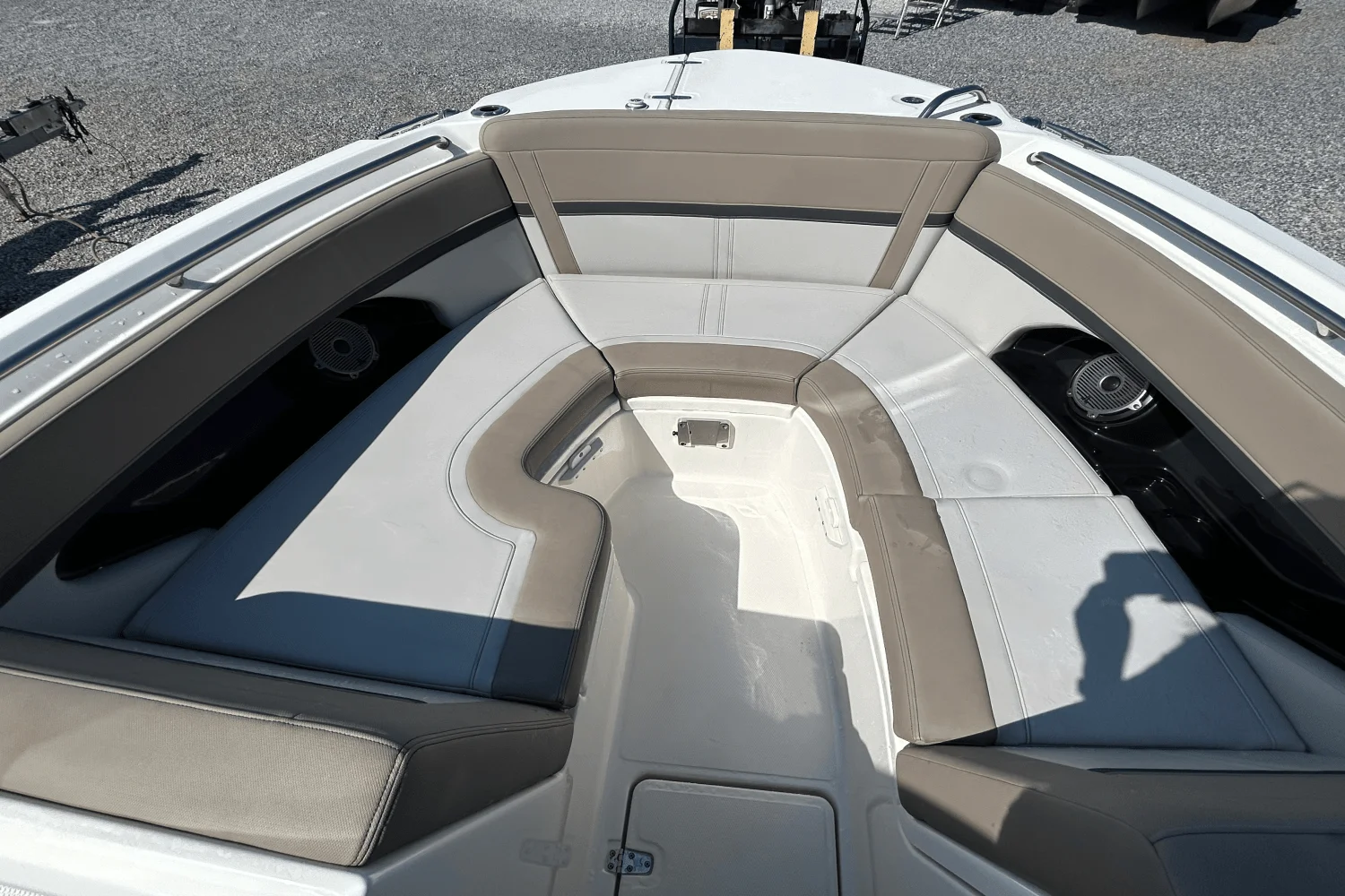 2025 Boston Whaler 240 Vantage Image Thumbnail #20
