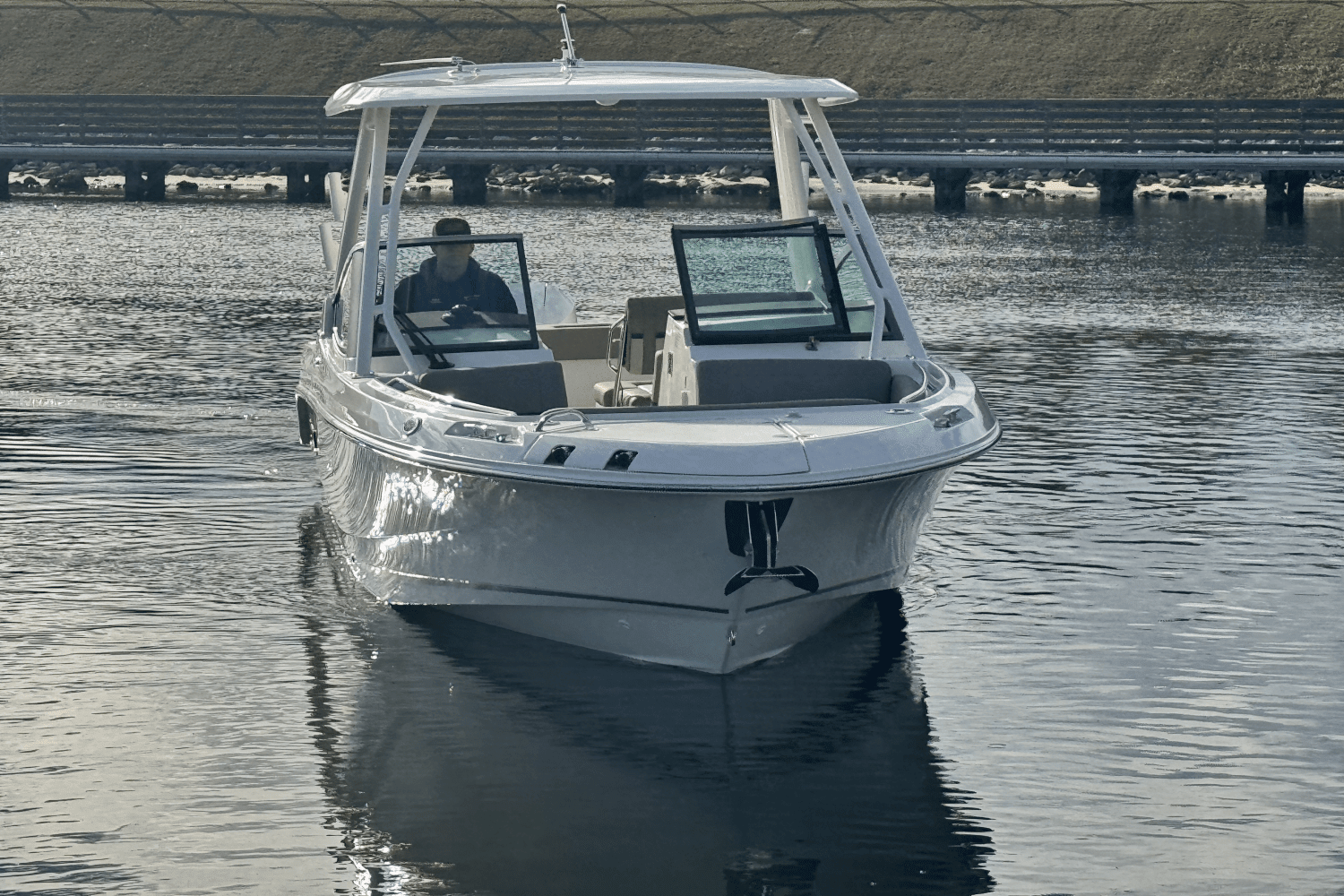 2025 Boston Whaler 240 Vantage Image Thumbnail #5