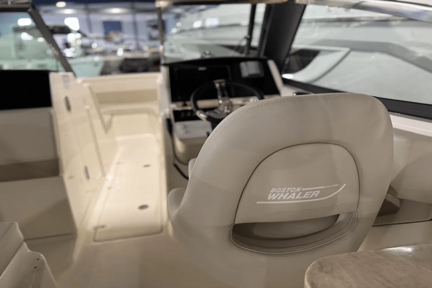 2025 Boston Whaler 240 Vantage Image Thumbnail #7
