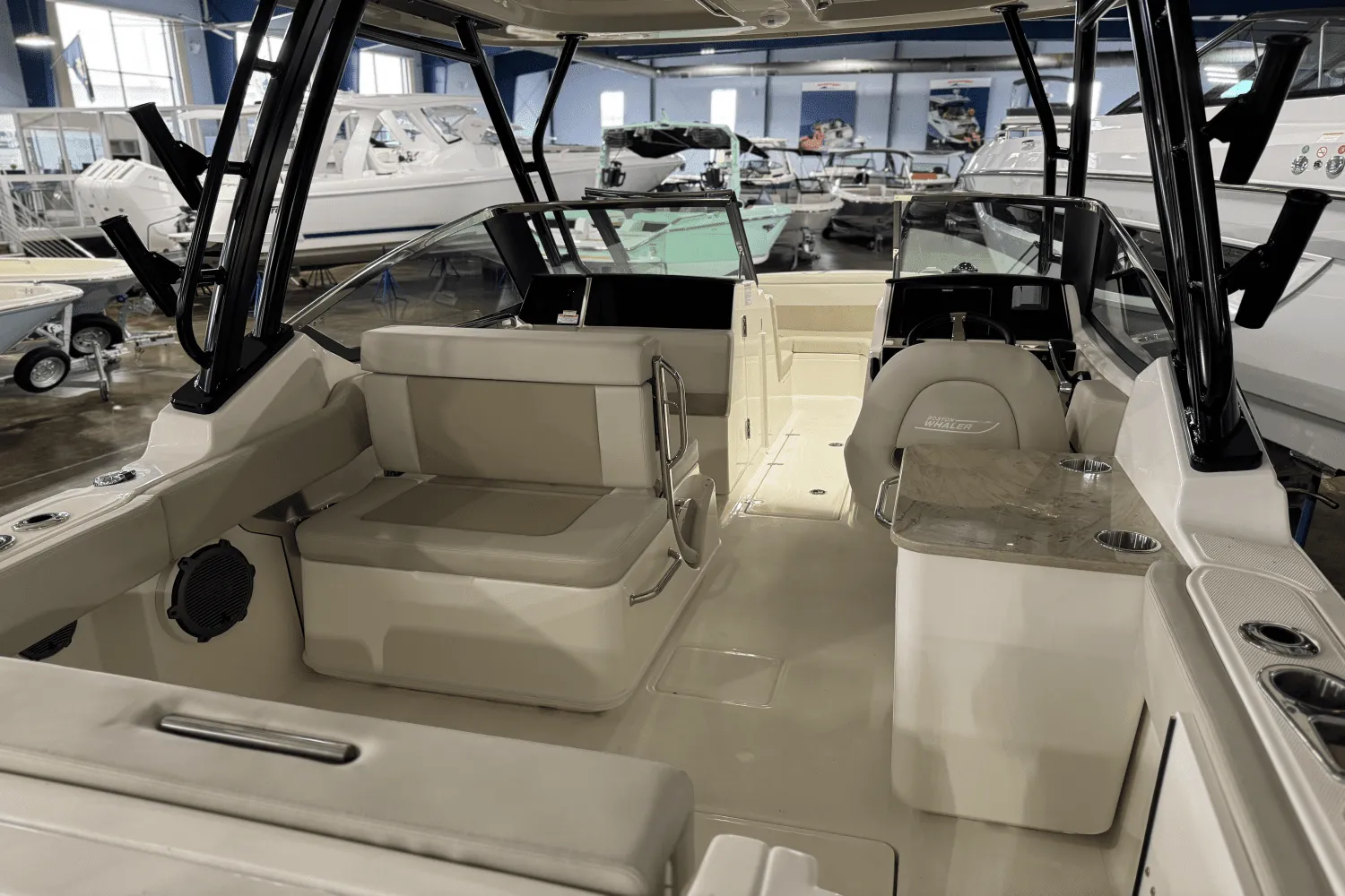 2025 Boston Whaler 240 Vantage Image Thumbnail #5