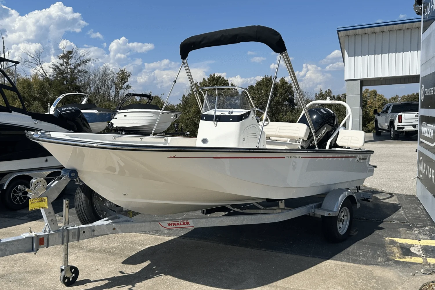 2025 Boston Whaler 170 Montauk Image Thumbnail #2