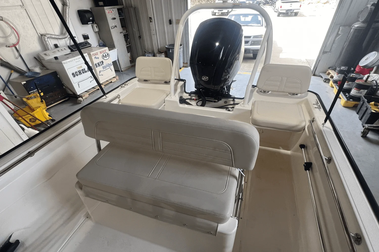 2025 Boston Whaler 170 Montauk Image Thumbnail #11
