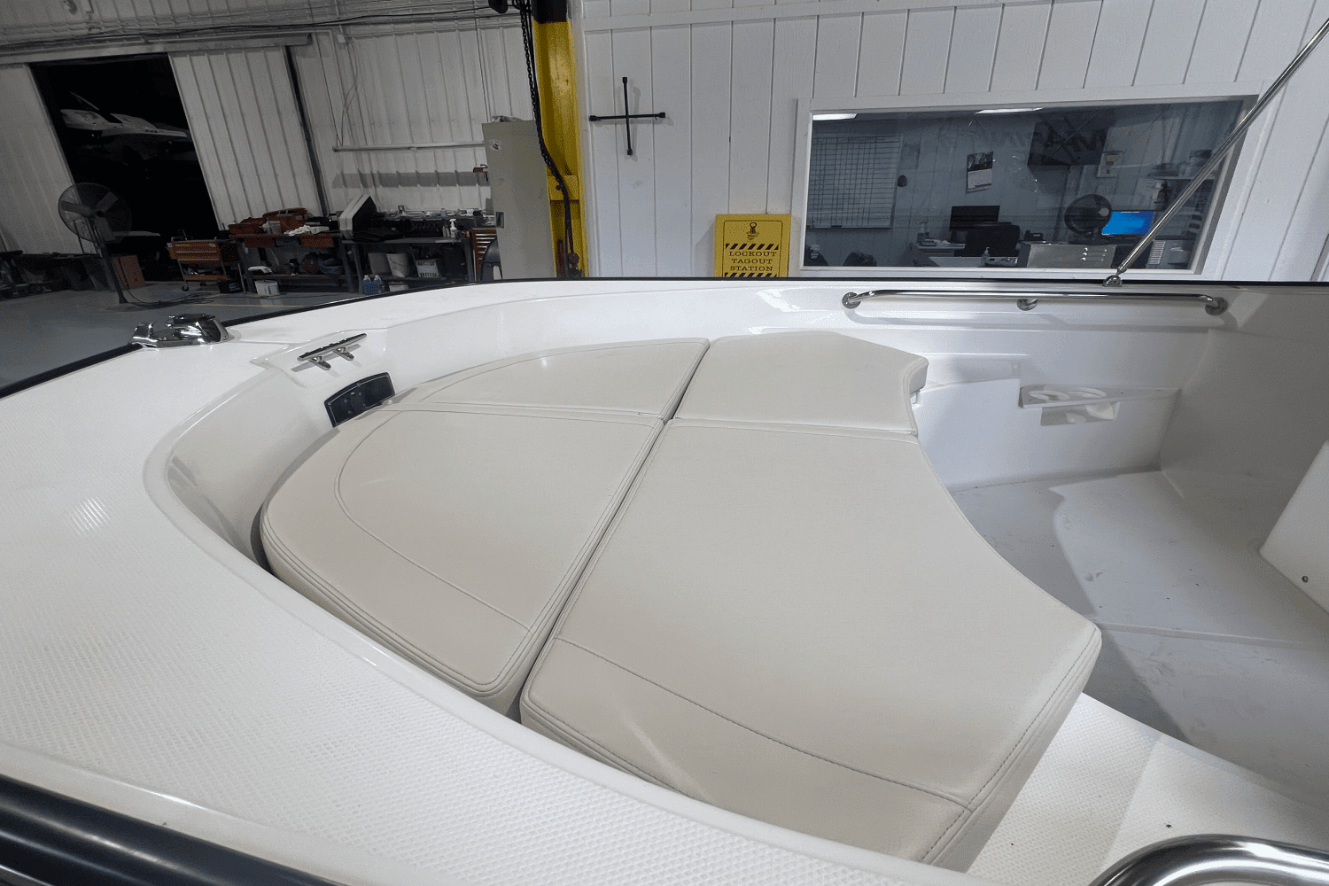 2025 Boston Whaler 170 Montauk Image Thumbnail #8