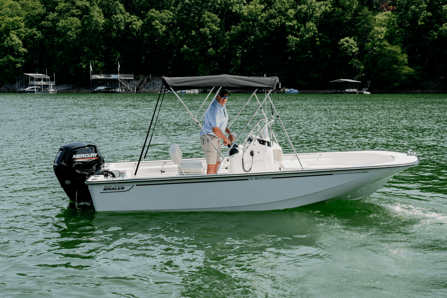 2025 Boston Whaler 170 Montauk Image Thumbnail #3
