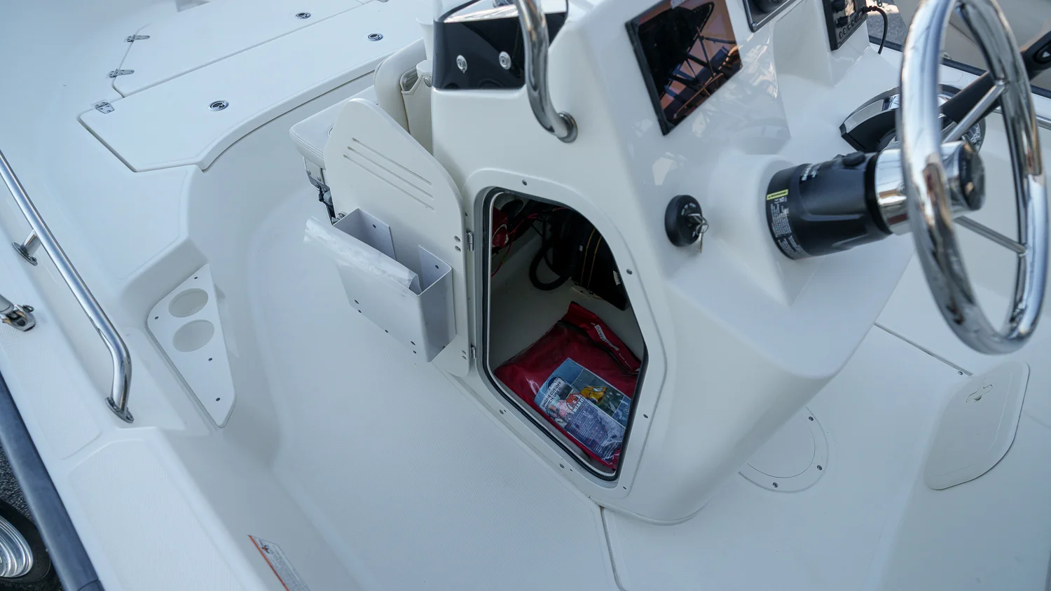 2025 Boston Whaler 170 Montauk Image Thumbnail #15