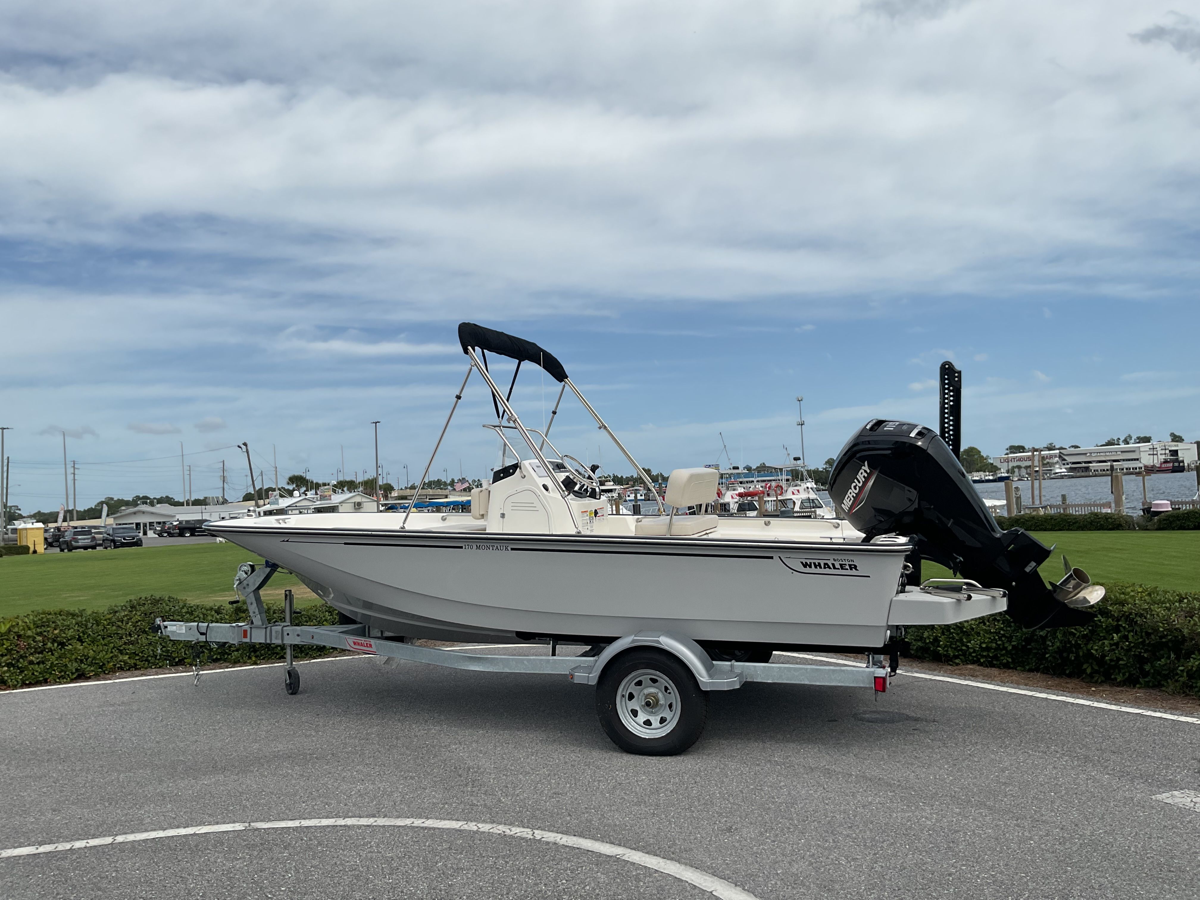 2025 Boston Whaler 170 Montauk Image Thumbnail #11