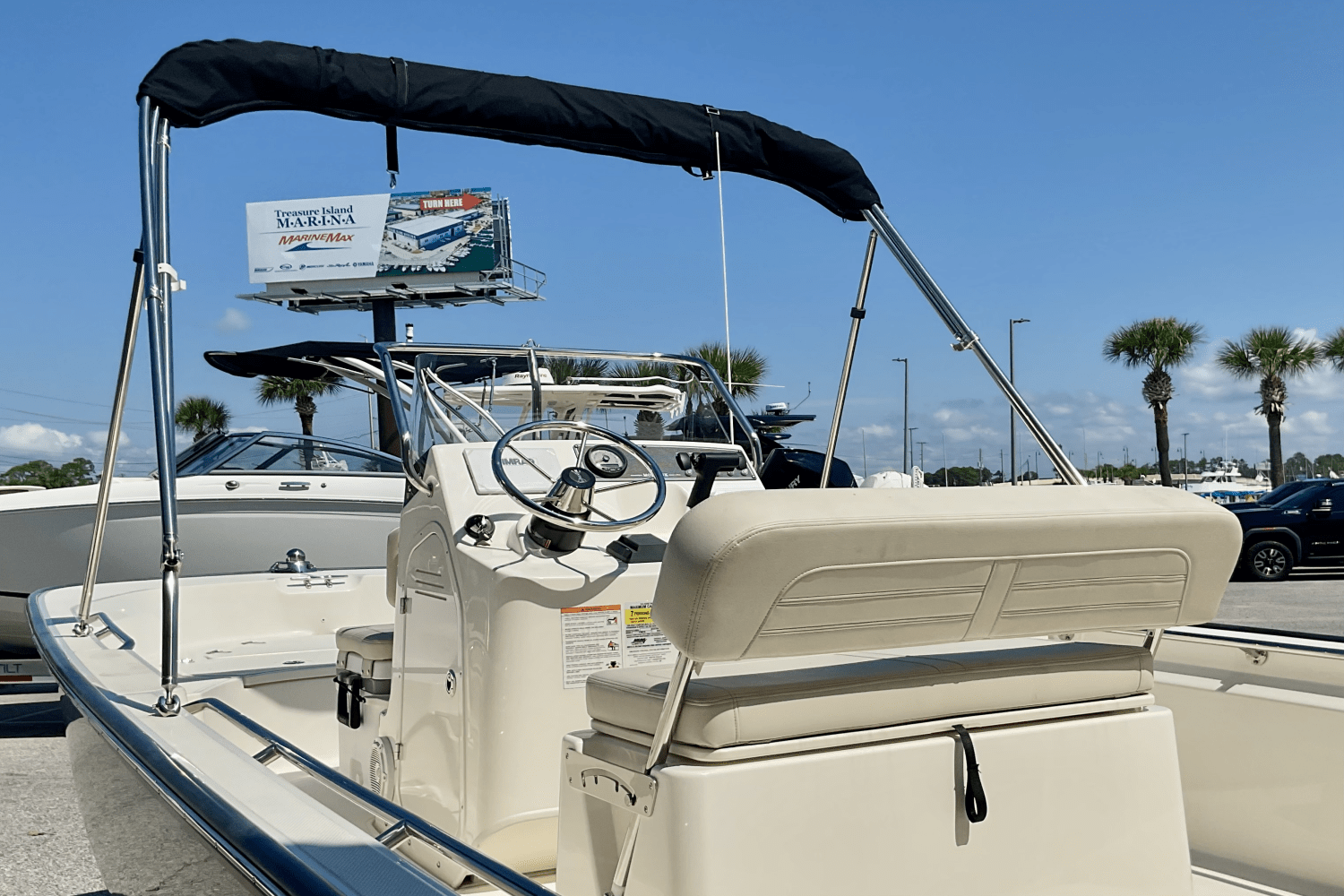 2025 Boston Whaler 170 Montauk Image Thumbnail #3