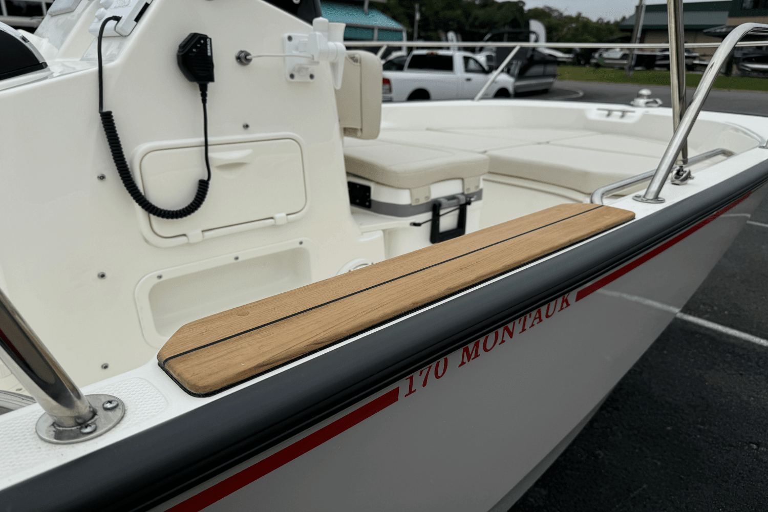 2025 Boston Whaler 170 Montauk Image Thumbnail #7