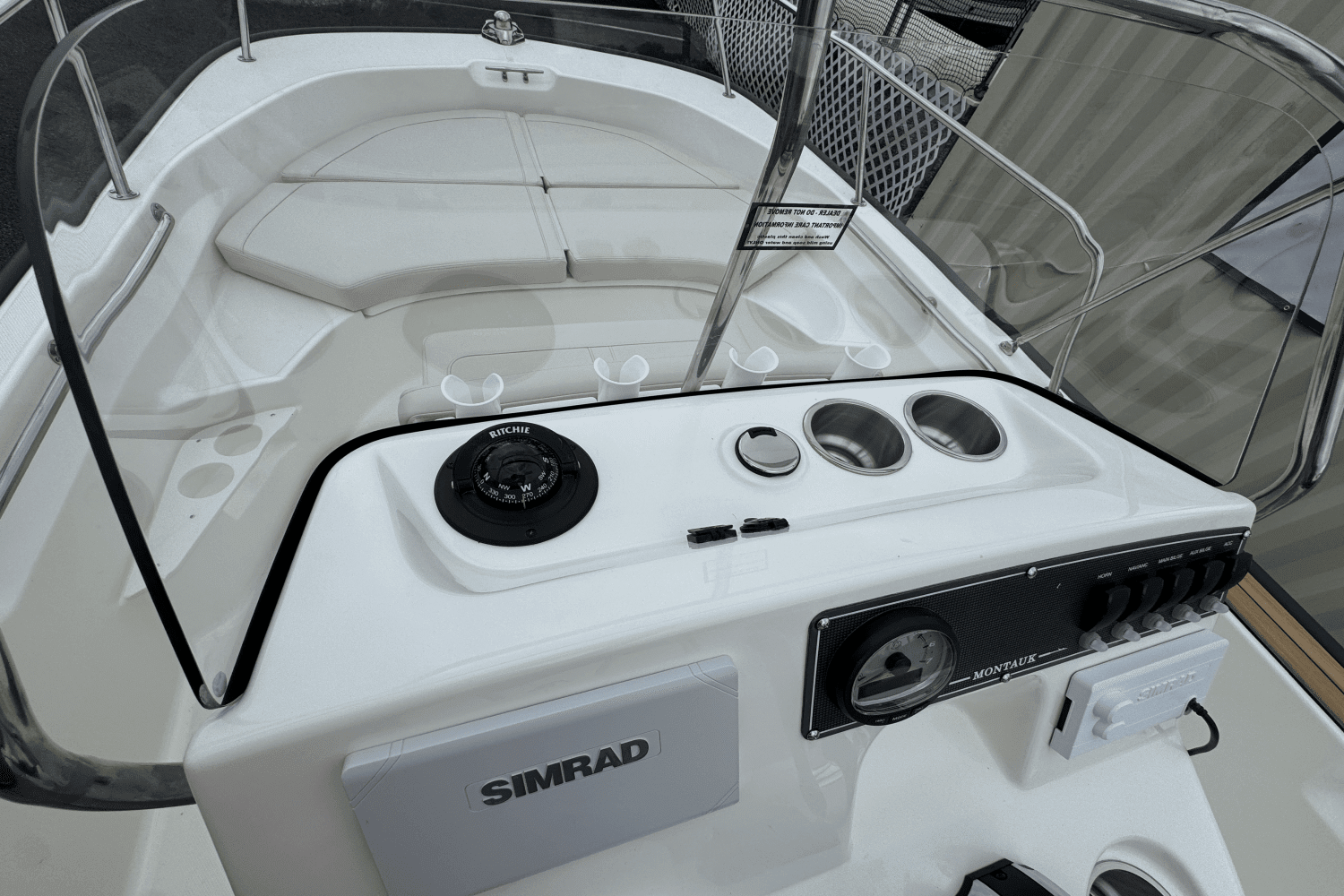 2025 Boston Whaler 170 Montauk Image Thumbnail #6