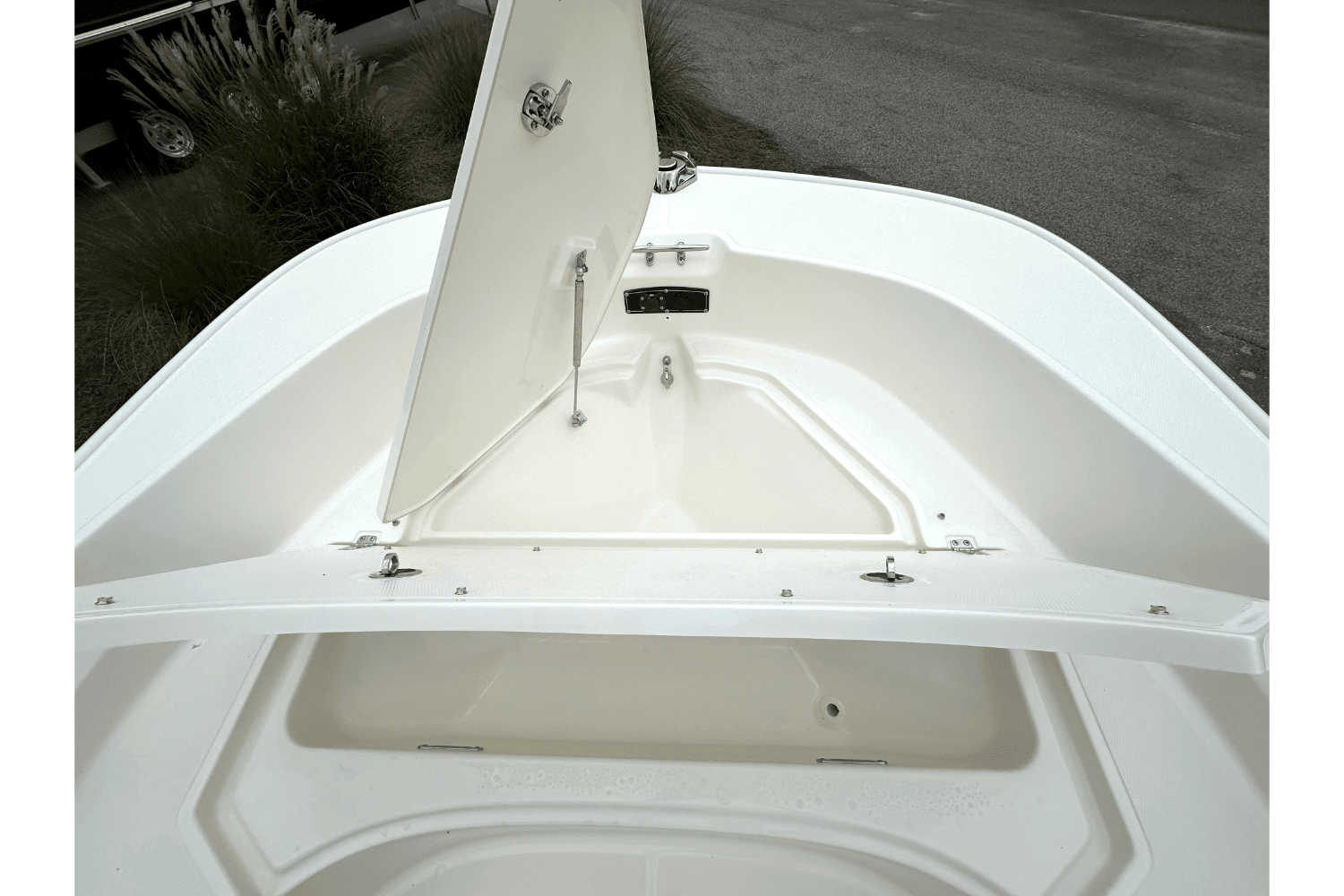 2025 Boston Whaler 170 Montauk Image Thumbnail #16