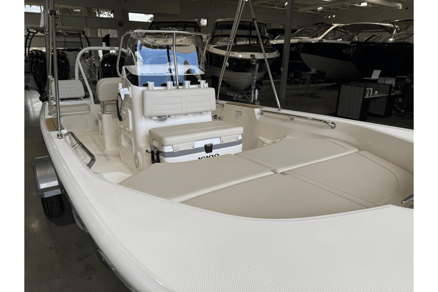 2025 Boston Whaler 170 Montauk Image Thumbnail #14