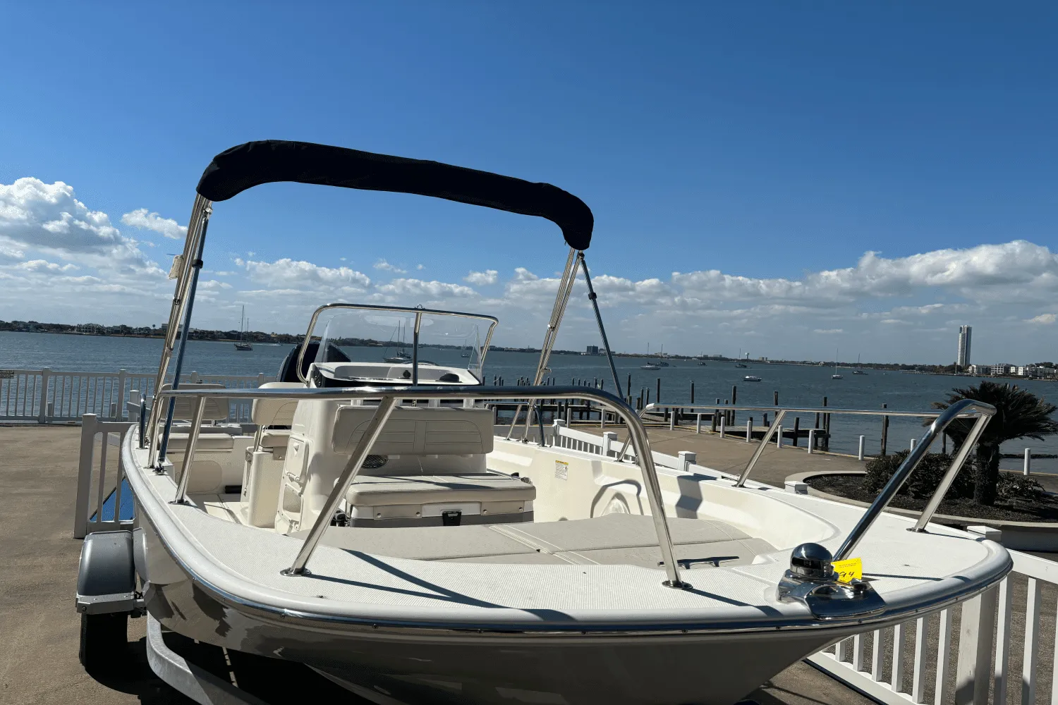 2025 Boston Whaler 170 Montauk Image Thumbnail #2