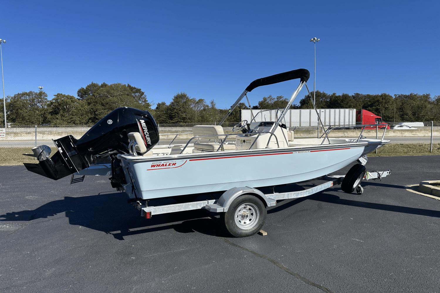 2025 Boston Whaler 170 Montauk Image Thumbnail #4