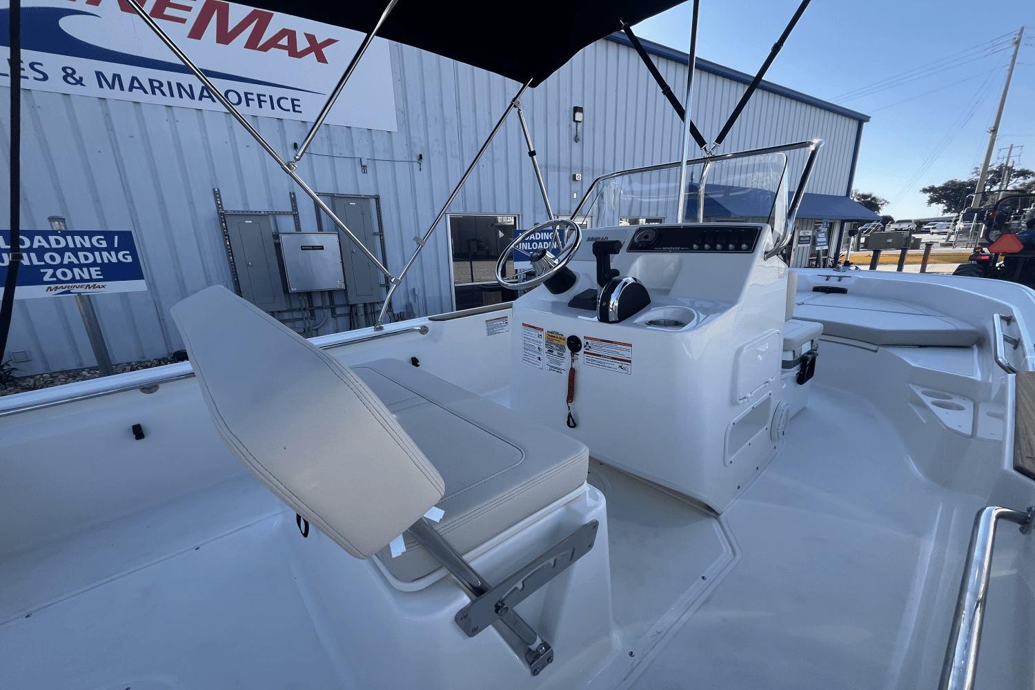 2025 Boston Whaler 170 Montauk Image Thumbnail #4