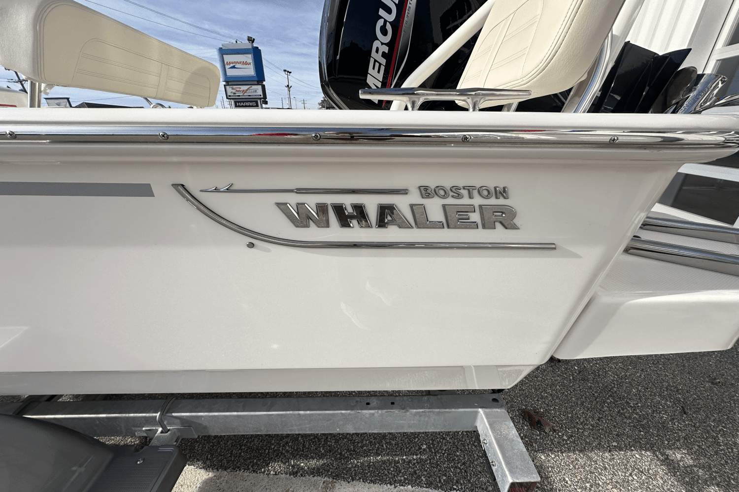 2025 Boston Whaler 170 Montauk Image Thumbnail #5