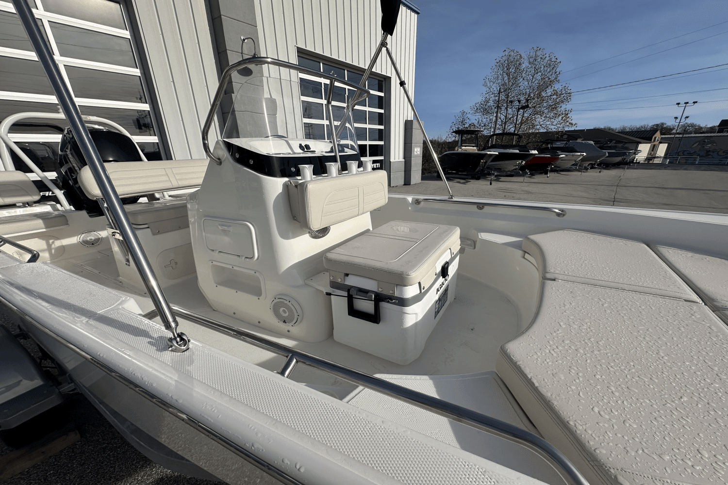 2025 Boston Whaler 170 Montauk Image Thumbnail #1