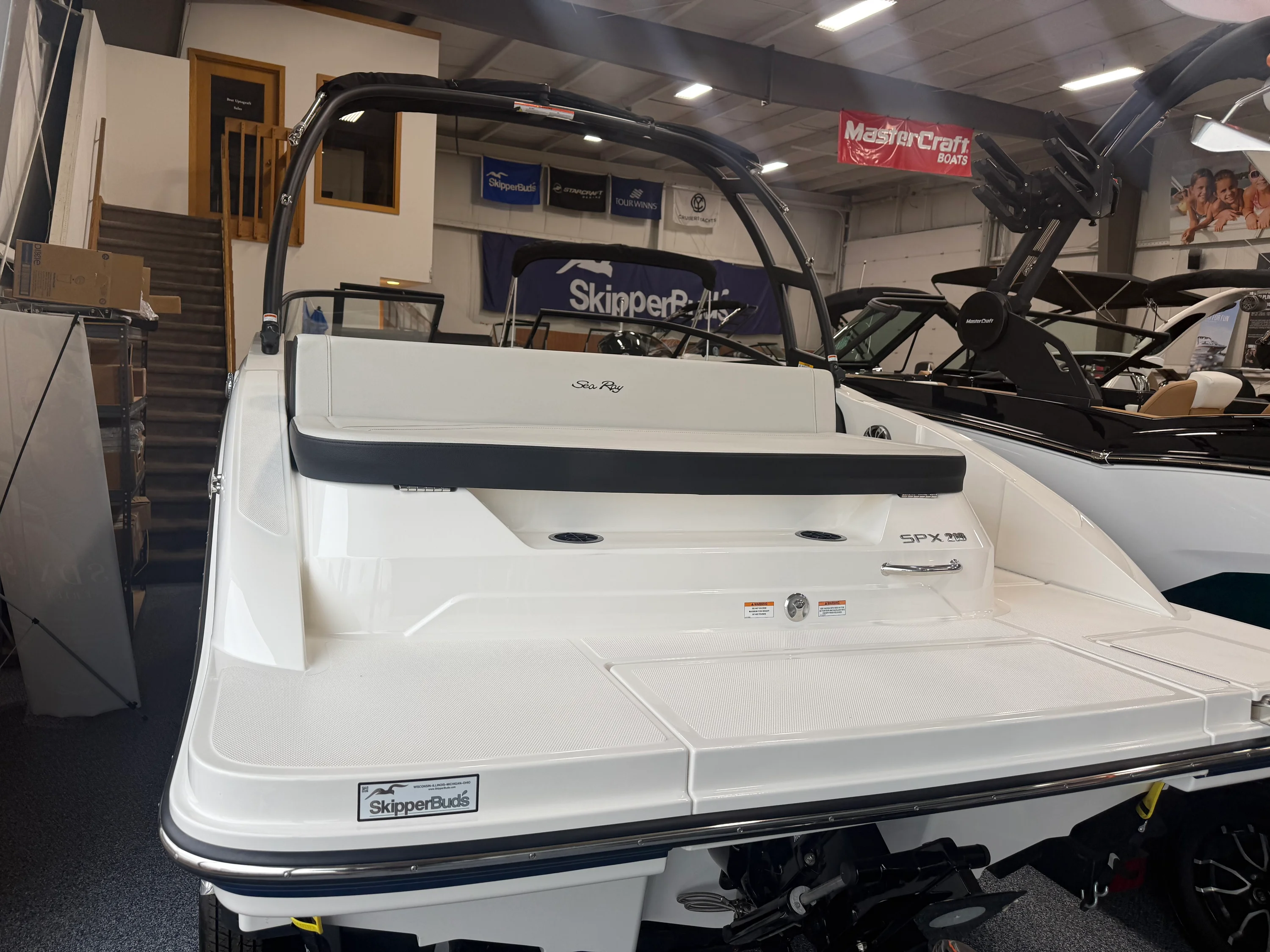 2024 Sea Ray SPX 210 Image Thumbnail #10