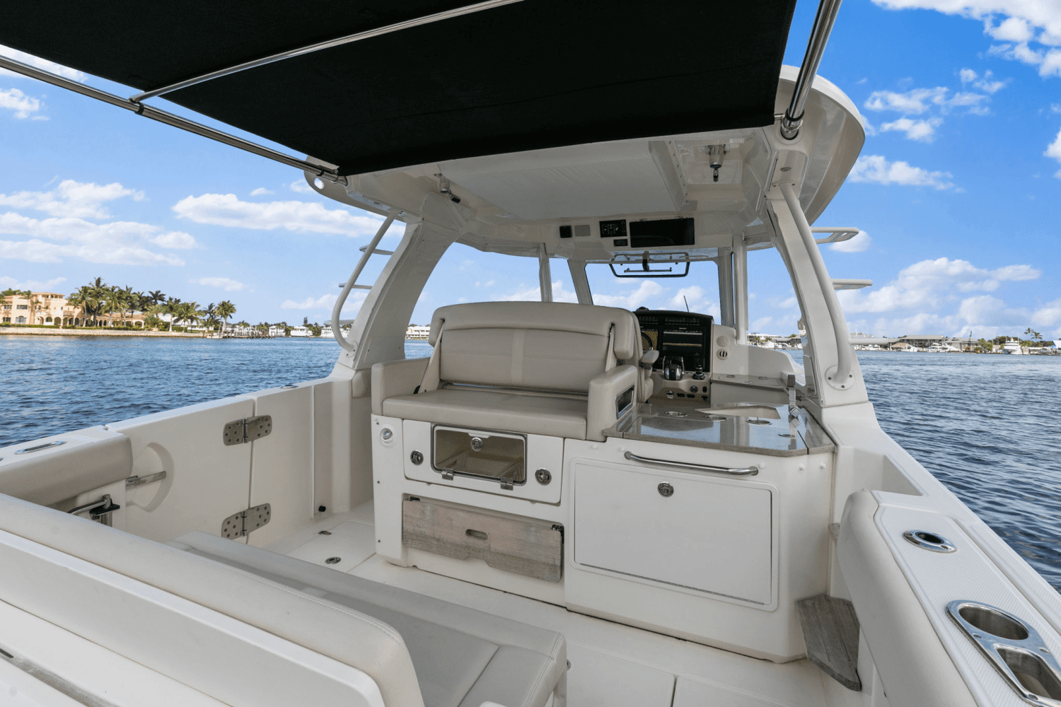 2018 Boston Whaler 350 Realm Image Thumbnail #38