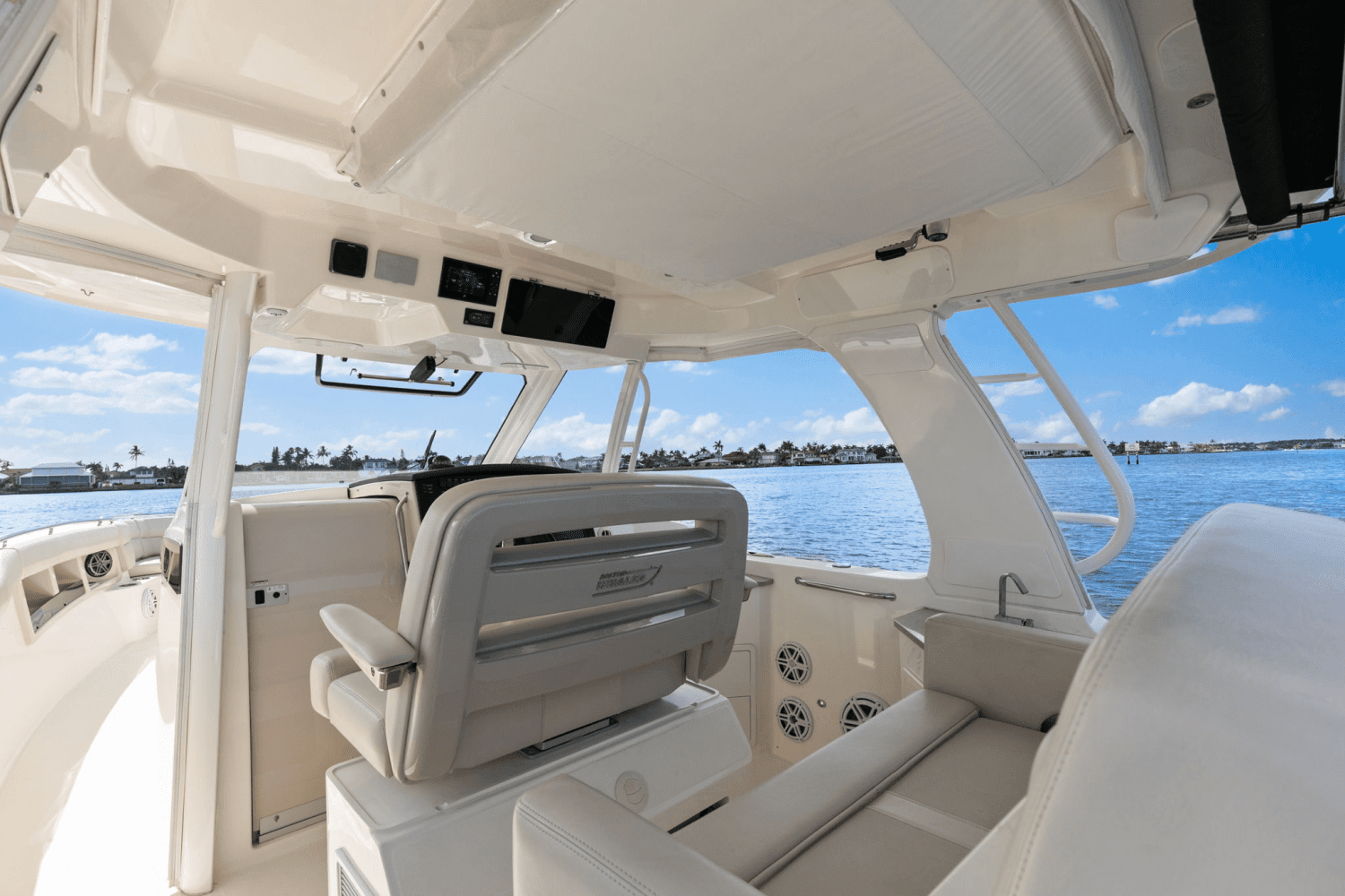 2018 Boston Whaler 350 Realm Image Thumbnail #29