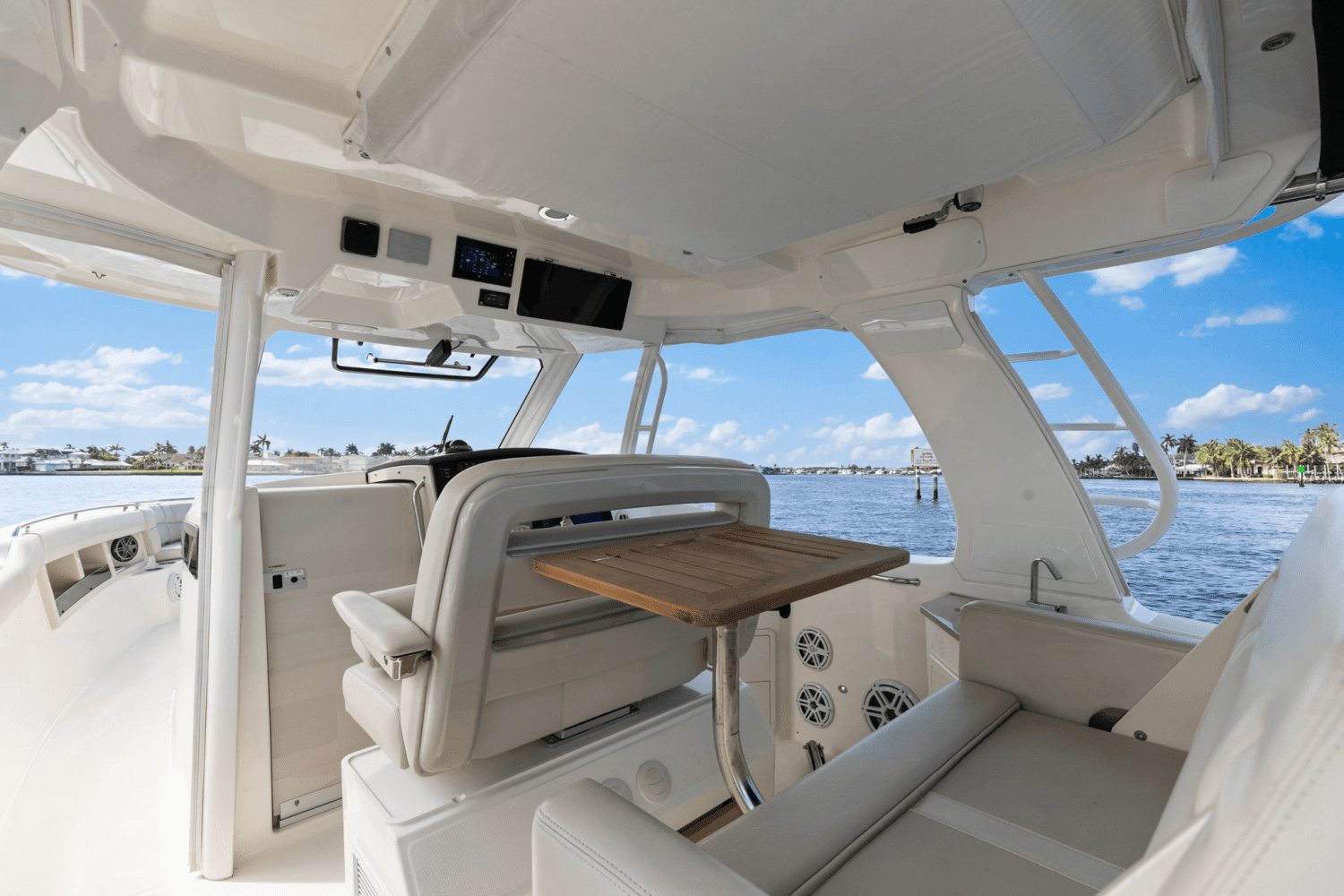 2018 Boston Whaler 350 Realm Image Thumbnail #48