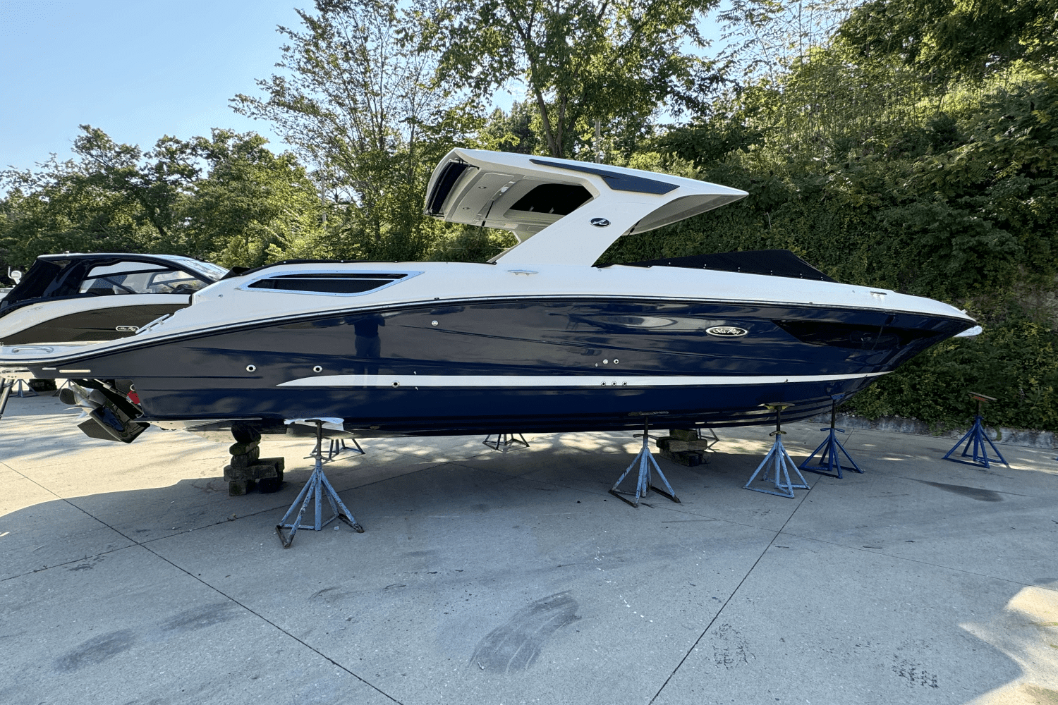 2024 Sea Ray SLX 350