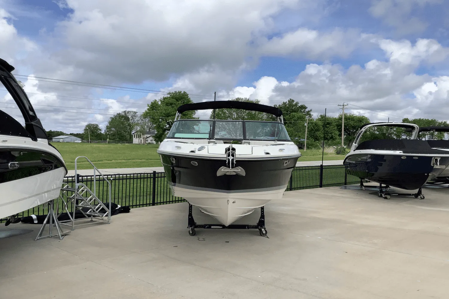 2024 Sea Ray SLX 280 Image Thumbnail #2