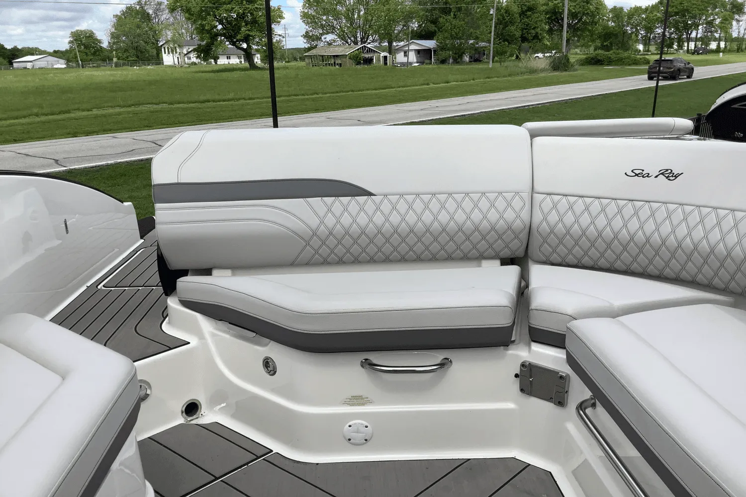 2024 Sea Ray SLX 280 Image Thumbnail #12