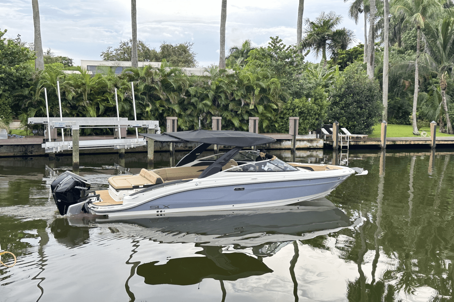 2025 Sea Ray SLX 280