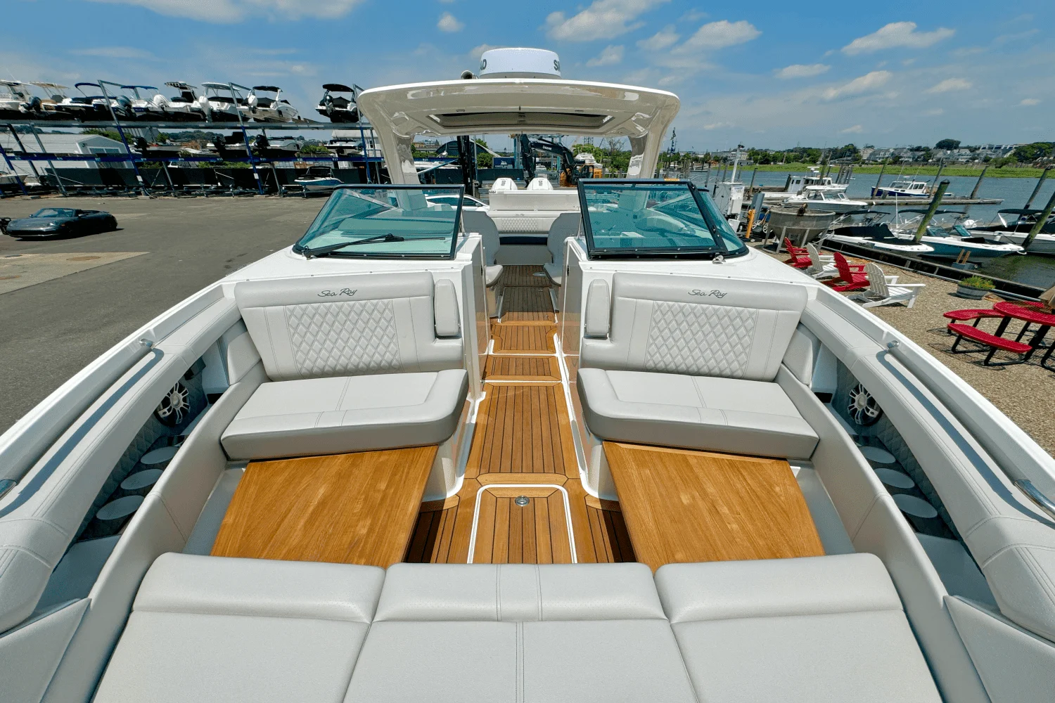 2025 Sea Ray SLX 350 Outboard Image Thumbnail #29