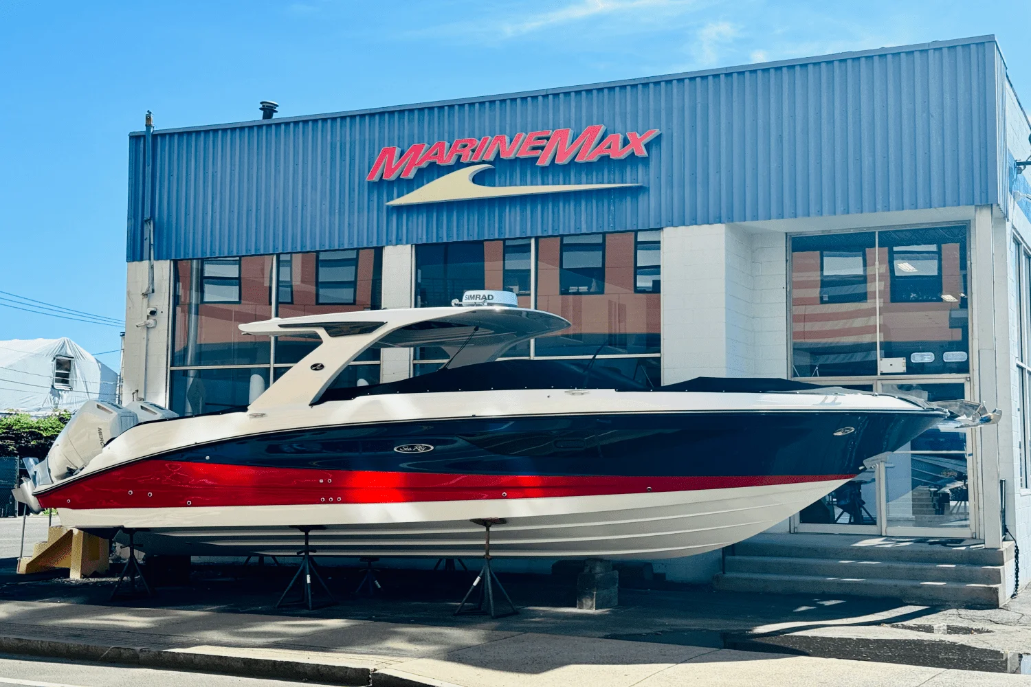 2025 Sea Ray SLX 350 Outboard Image Thumbnail #6