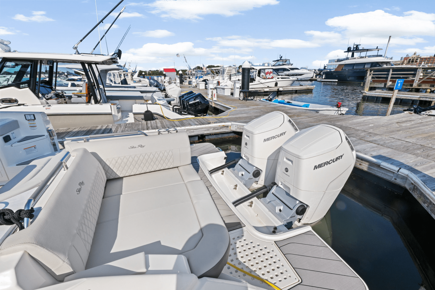 2025 Sea Ray SLX 400 Outboard Image Thumbnail #10