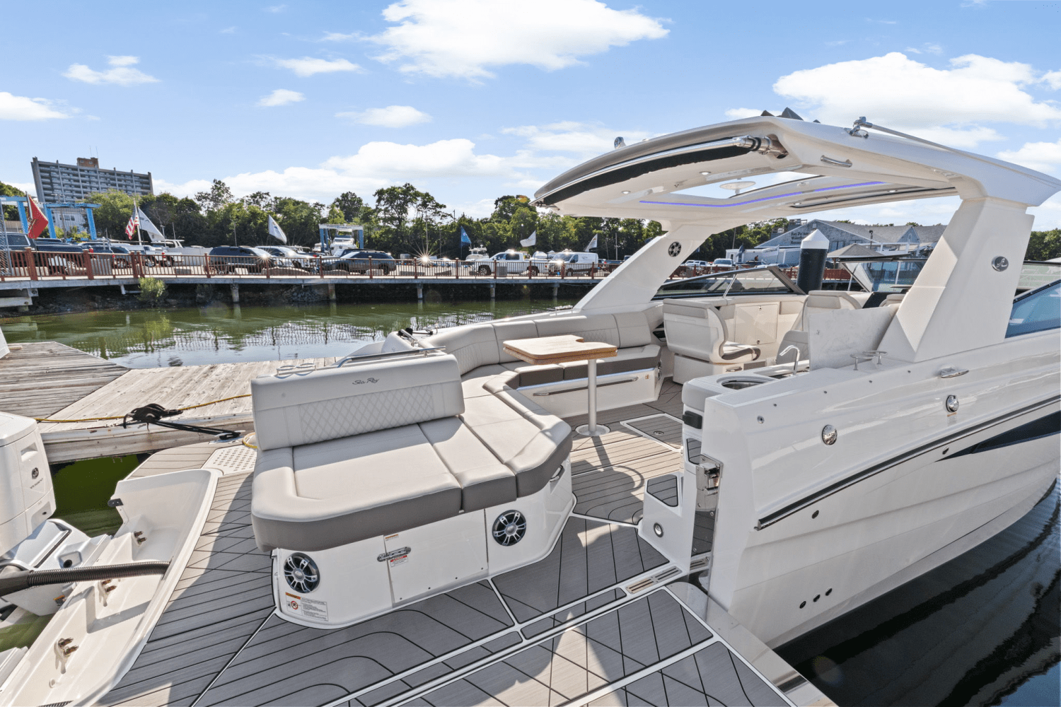 2025 Sea Ray SLX 400 Outboard Image Thumbnail #13