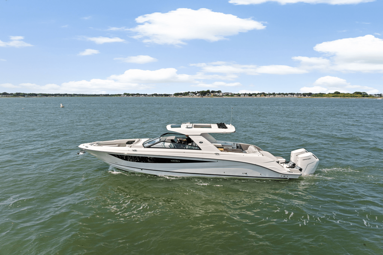 2025 Sea Ray SLX 400 Outboard Image Thumbnail #59