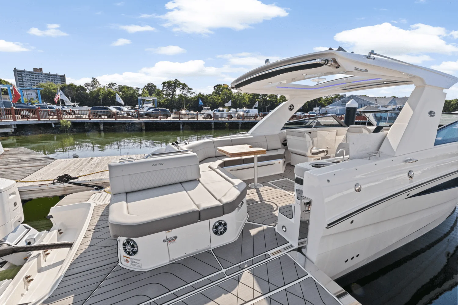 2025 Sea Ray SLX 400 Outboard Image Thumbnail #13