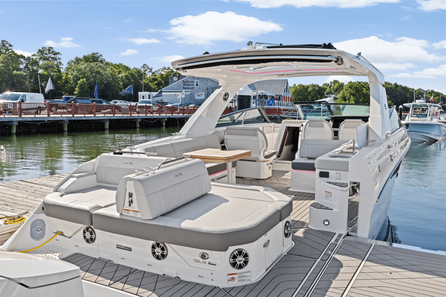 2025 Sea Ray SLX 400 Outboard Image Thumbnail #12