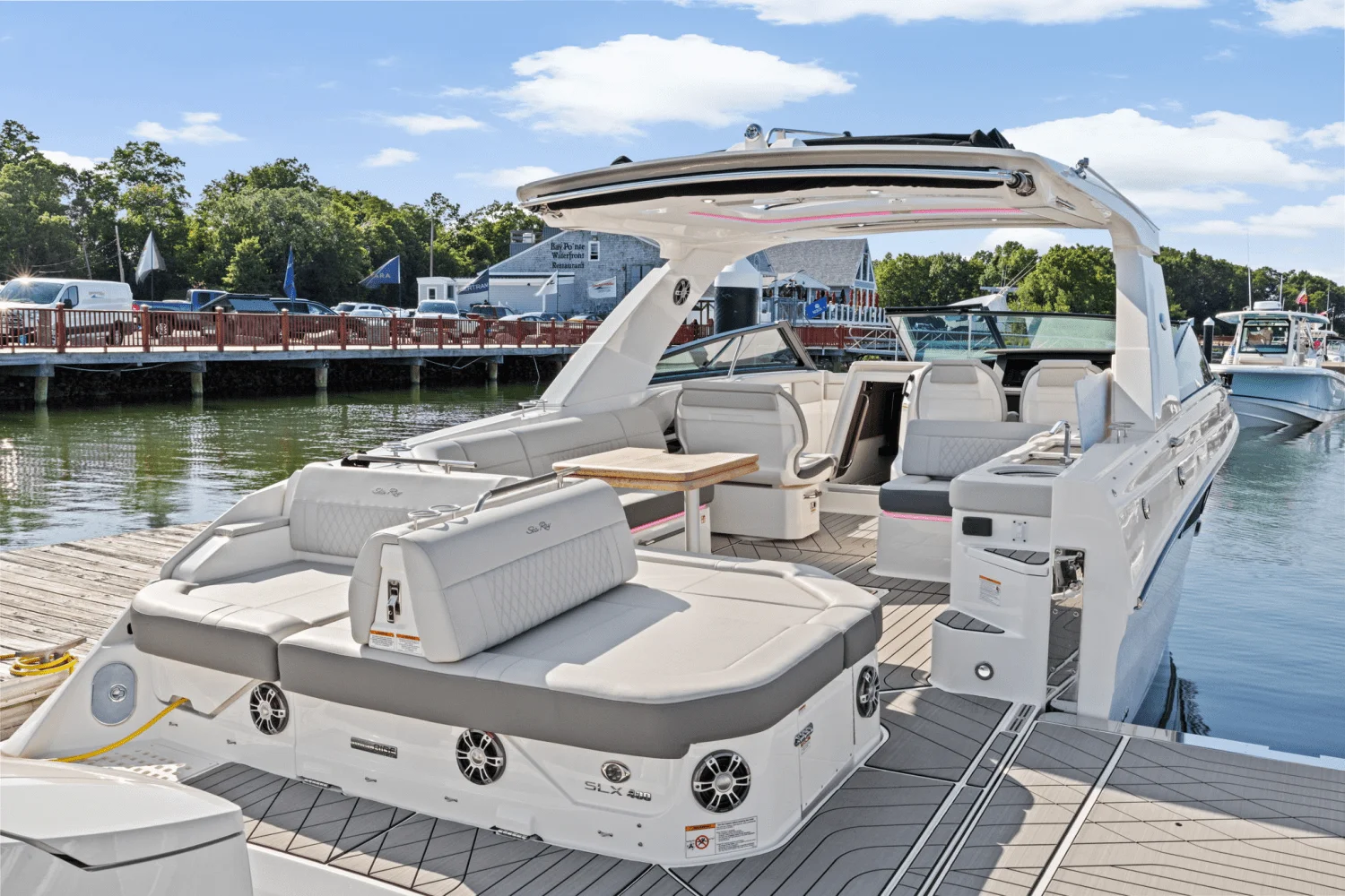 2025 Sea Ray SLX 400 Outboard Image Thumbnail #12