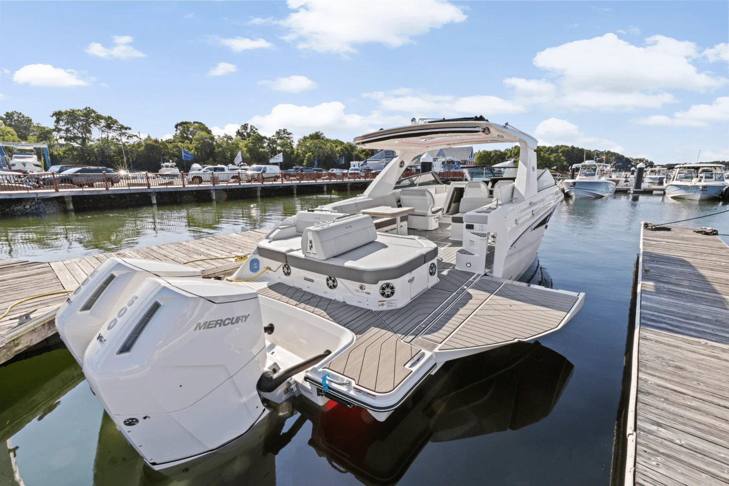 2025 Sea Ray SLX 400 Outboard Image Thumbnail #5