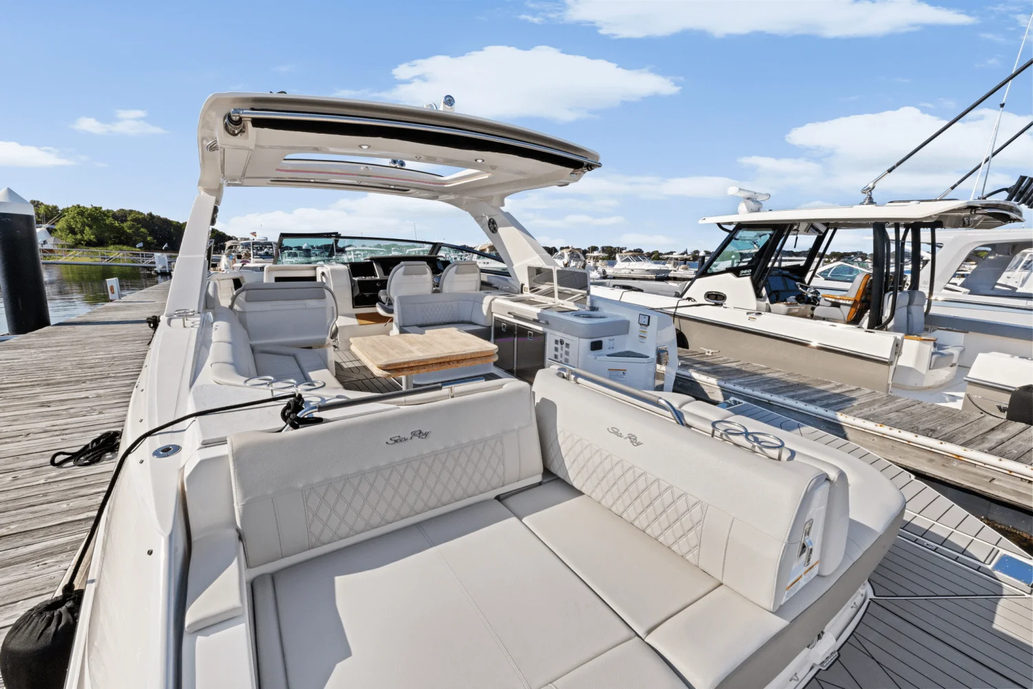 2025 Sea Ray SLX 400 Outboard Image Thumbnail #11