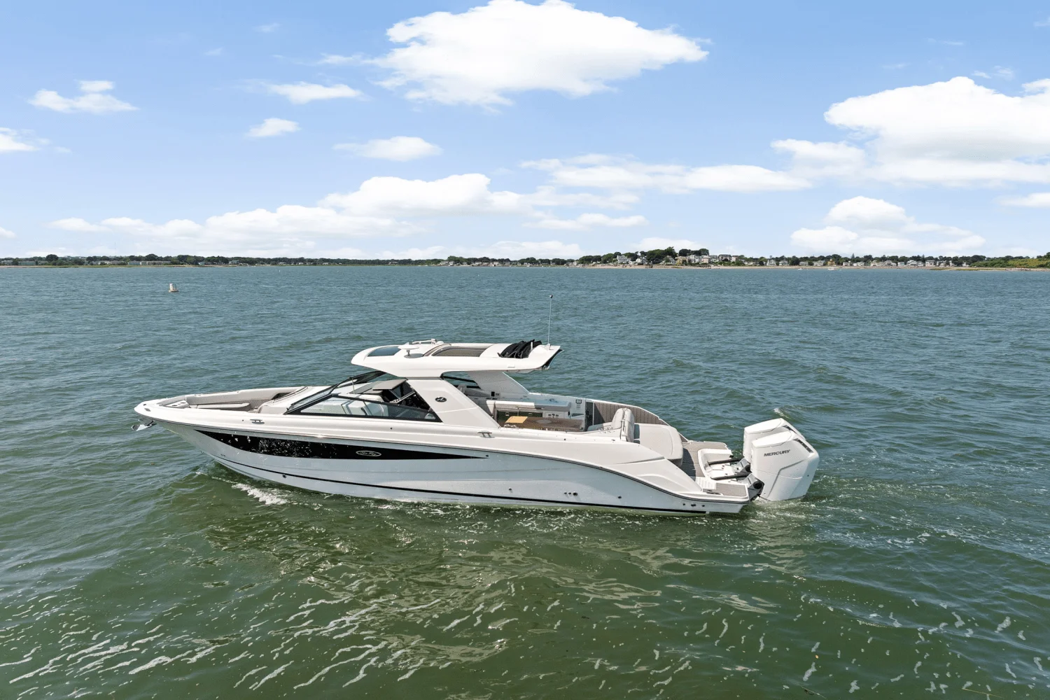 2025 Sea Ray SLX 400 Outboard Image Thumbnail #57