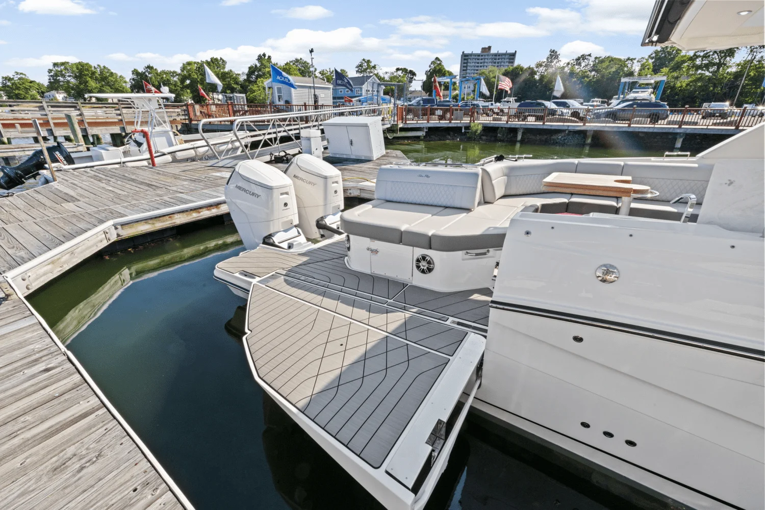 2025 Sea Ray SLX 400 Outboard Image Thumbnail #6