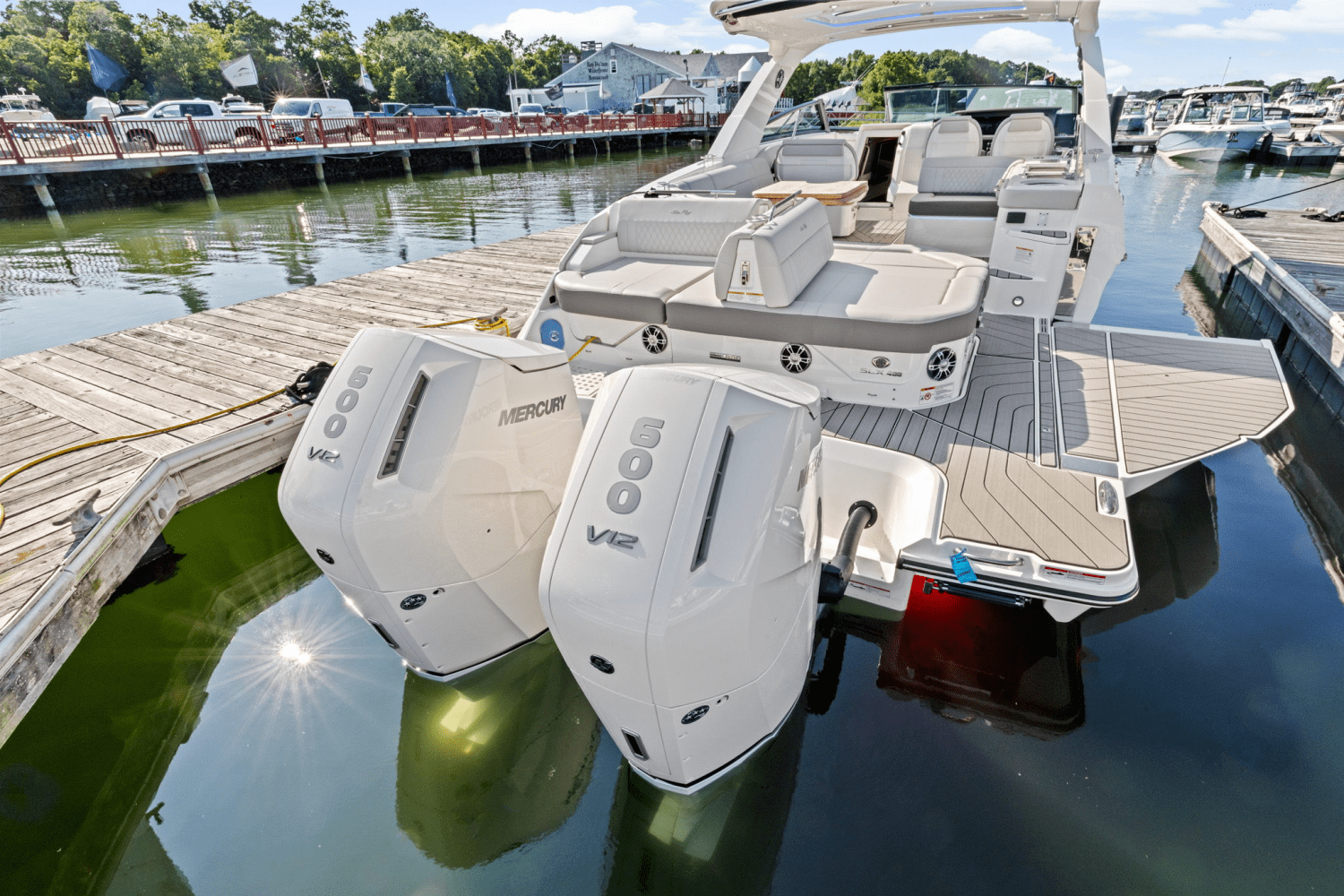 2025 Sea Ray SLX 400 Outboard Image Thumbnail #8
