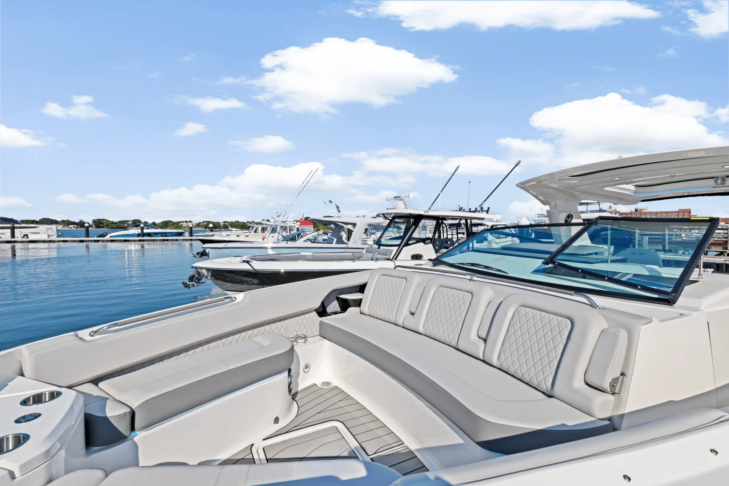 2025 Sea Ray SLX 400 Outboard Image Thumbnail #48
