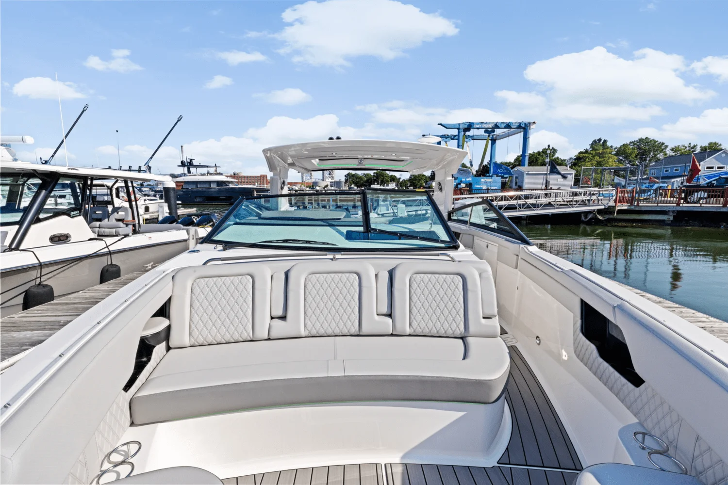 2025 Sea Ray SLX 400 Outboard Image Thumbnail #50