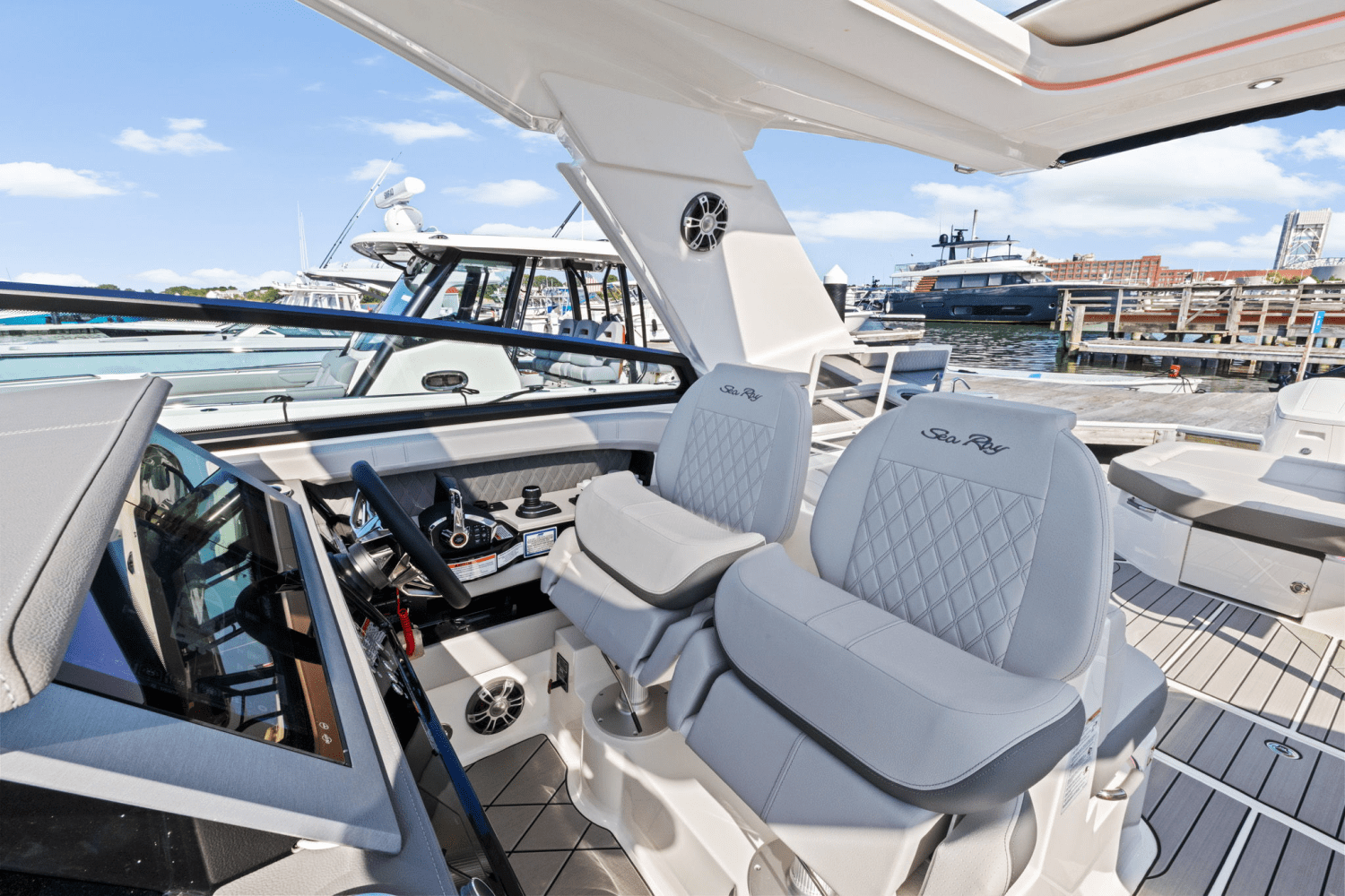 2025 Sea Ray SLX 400 Outboard Image Thumbnail #25