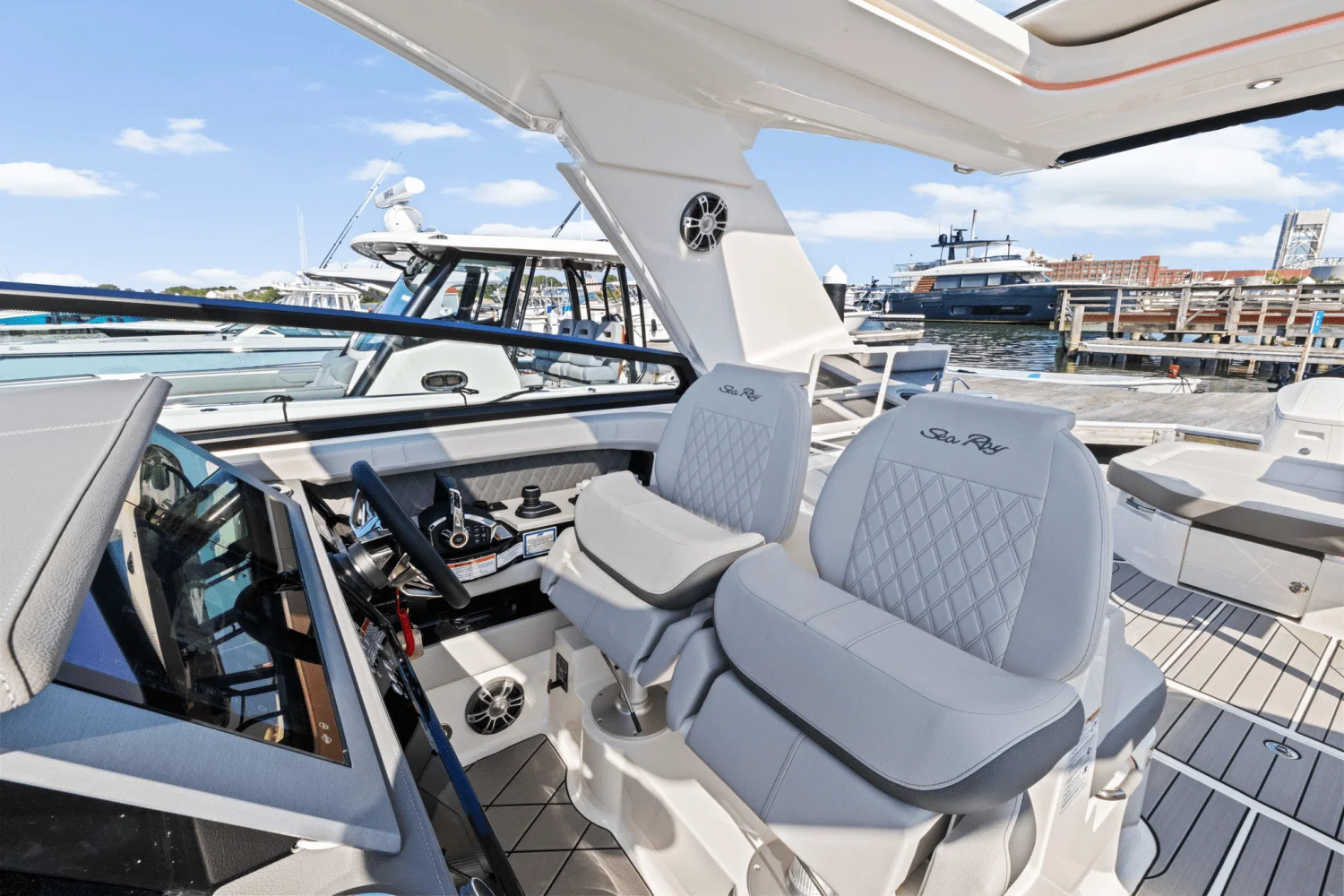 2025 Sea Ray SLX 400 Outboard Image Thumbnail #25