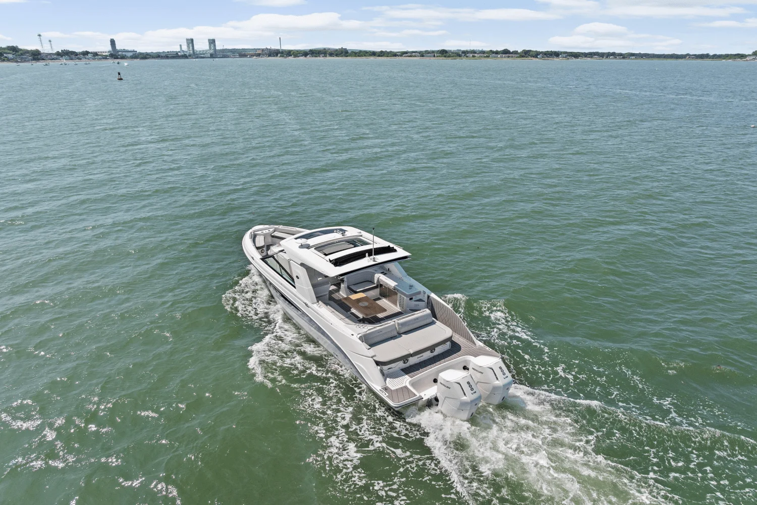 2025 Sea Ray SLX 400 Outboard Image Thumbnail #4