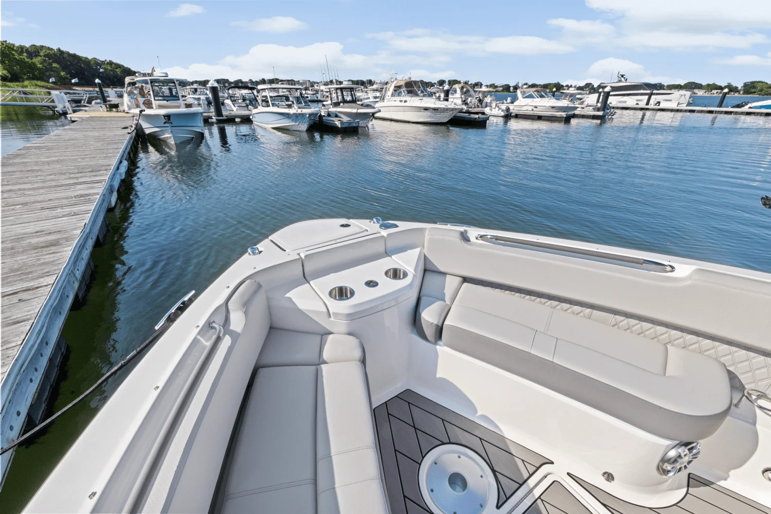 2025 Sea Ray SLX 400 Outboard Image Thumbnail #46