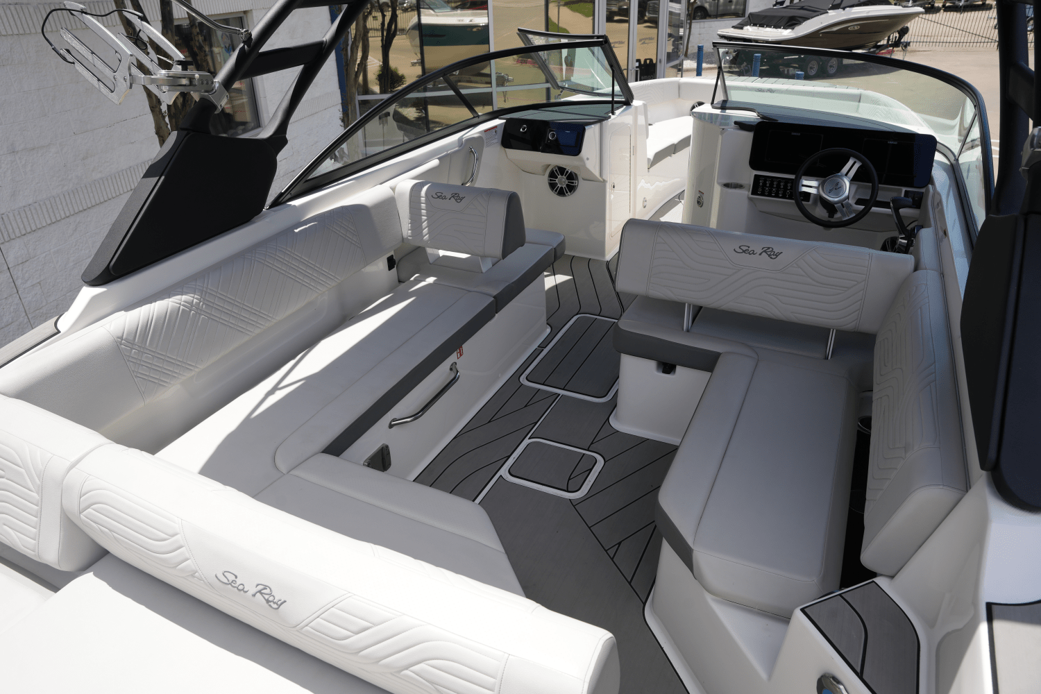 2025 Sea Ray SDX 270 Surf Image Thumbnail #8