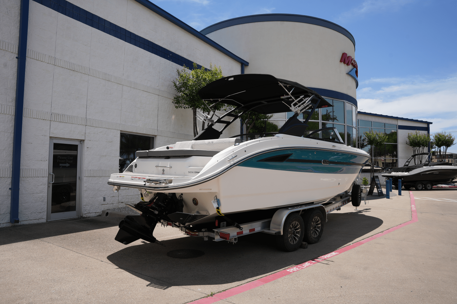 2025 Sea Ray SDX 270 Surf Image Thumbnail #2