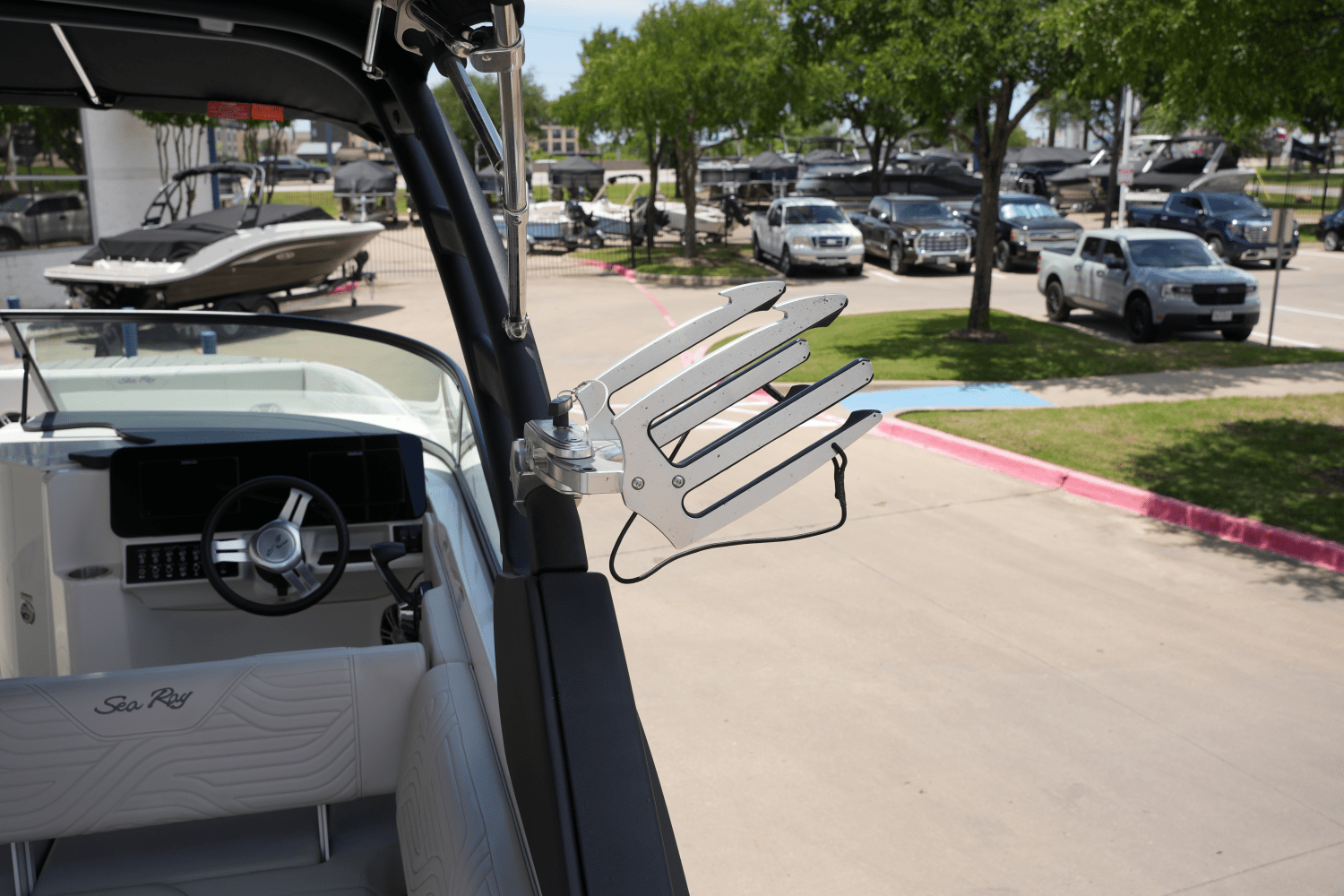 2025 Sea Ray SDX 270 Surf Image Thumbnail #7